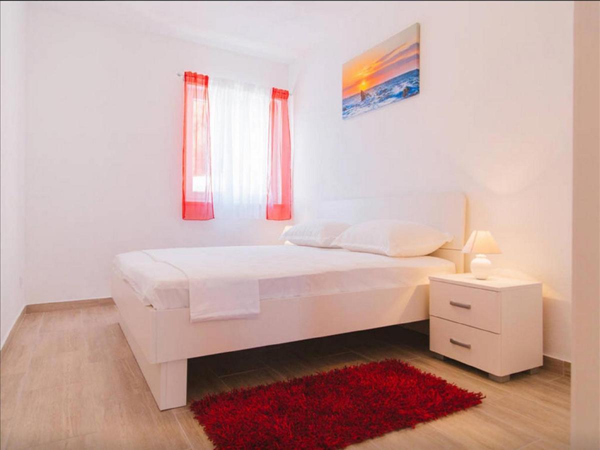 House Karlo Apartments Omiš Exterior foto